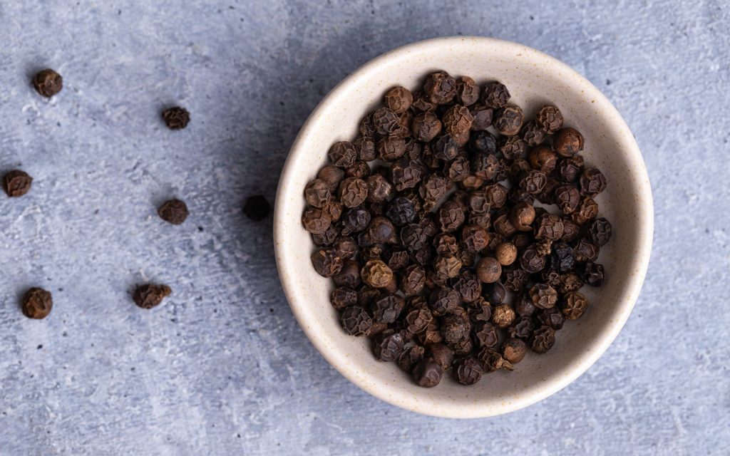 Can Dogs Have Black Pepper in Their Food